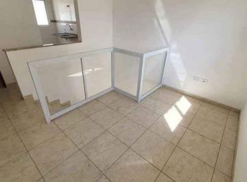 d9zpdwo2owmyztg2zjdlywqz_md · Casa de condomínio à venda no Esmeralda, em Praia Grande SP.