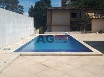 Casa · 490m² · 5 Quartos · 8 Vagas · EXCELENTE CASA 3 QUARTOS COM SUITE NA FREGUESIA