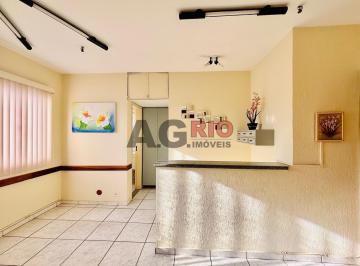 Comercial · 32m² · 1 Vaga · SALA COMERCIAL À VENDA COM 32 M² NA FREGUESIA