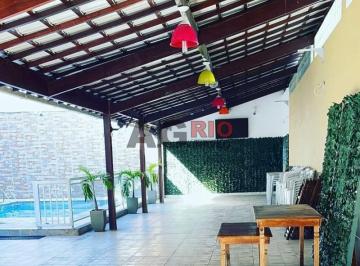 Casa · 253m² · 2 Quartos · CASA DE FESTAS À VENDA COM 256 M² EM REALENGO