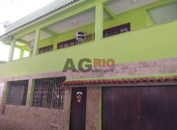 Casa · 192m² · 3 Quartos · 2 Vagas · CASA DUPLEX COM TERRAÇO DE VILA À VENDA COM 2 QUARTOS NO CAMPINHO