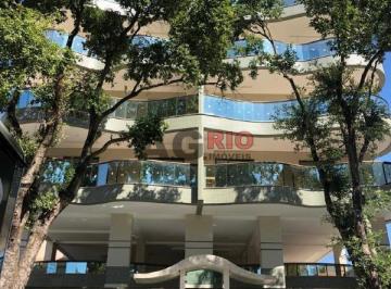Apartamento · 240m² · 4 Quartos · 2 Vagas · EXCELENTE COBERTURA 4 QUARTOS E 2 SUÍTES NO VALQUEIRE 
