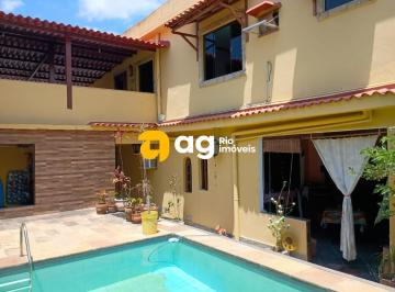Casa · 143m² · 5 Quartos · 1 Vaga · DUAS CASAS EM CONDOMÍNIO À VENDA COM TOTAL DE 5 QUARTOS EM REALENGO