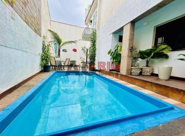Terreno · 664m² · 1 Vaga · EXCELENTE CASA À VENDA COM 5 QUARTOS EM CURICICA