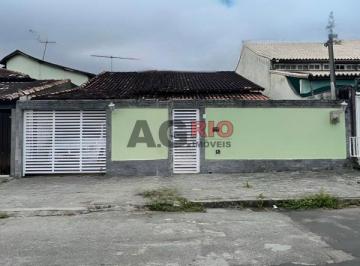 Casa · 165m² · 3 Quartos · 1 Vaga · ÓTIMA CASA EM CONDOMINIO COM 3 QUARTOS