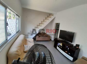 Casa · 130m² · 3 Quartos · 3 Vagas · CASA EM CONDOMÍNIO À VENDA 3 QUARTOS EM VILA VALQUEIRE