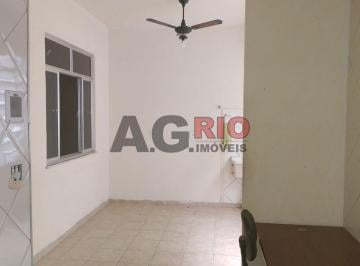 Casa · 72m² · 3 Quartos · 1 Vaga · CASA EM CONDOMÍNIO à VENDA COM 3 QUARTOS EM CAMPINHO