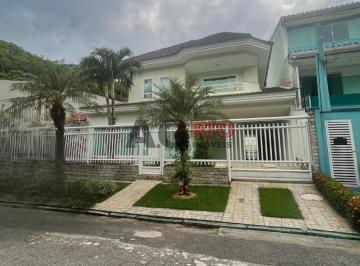 Casa · 198m² · 3 Quartos · 3 Vagas · CASA DE LUXO À VENDA DENTRO DO CONDOMÍNIO VALE DAS ACÁCIAS EM VILA VALQUEIRE
