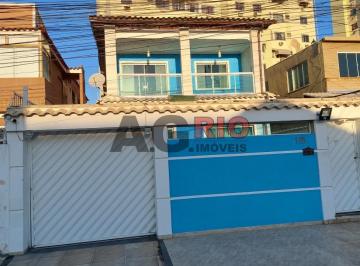Casa · 288m² · 5 Quartos · 3 Vagas · EXCELENTE CASA À VENDA COM 5 QUARTOS EM BENTO RIBEIRO