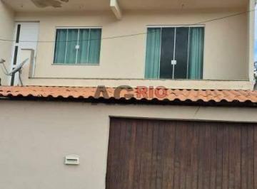 Casa · 132m² · 2 Quartos · 1 Vaga · EXCELENTE CASA 5 QUARTOS COM SUITE NA TAQUARA