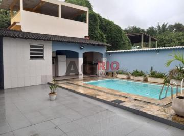 Casa · 367m² · 4 Quartos · 7 Vagas · CASA À VENDA COM 4 QUARTOS EM JARDIM SULACAP