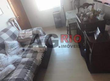 Casa · 45m² · 2 Quartos · 2 Vagas · CASA DE VILA TIPO APARTAMENTO À VENDA COM 2 QUARTOS EM REALENGO