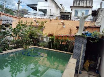 Casa · 126m² · 3 Quartos · 3 Vagas · CASA FRENTE DE RUA À VENDA COM 3 QUARTOS EM REALENGO