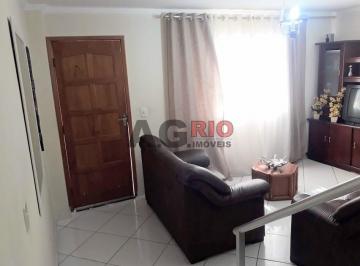 Casa · 86m² · 2 Quartos · 1 Vaga · CASA TRIPLEX COM 2 QUARTOS À VENDA EM BENTO RIBEIRO 
