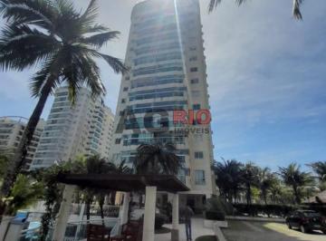 Casa · 200m² · 3 Quartos · 5 Vagas · CASA LINEAR À VENDA COM 3 QUARTOS EM JARDIM SULACAP 