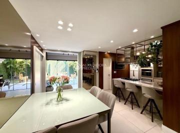 Casa · 225m² · 3 Quartos · 2 Vagas · Casa com 3 dormitórios à venda no Bairro Celeste, Campo Bom