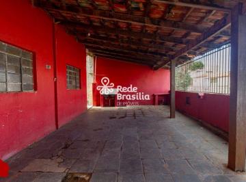 Casa · 323m² · 5 Quartos · QNH 06 - Casa Sobrado 5 Quartos com 3 Vagas de Garagem - Taguatinga