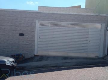 Casa · 174m² · 3 Quartos · 3 Vagas · Casa - Bela Vista