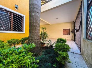 55970c7b-e868-4e7c-bc03-82bd1e10c426 · Casa para venda em Jardim Jua com 3 quartos, sendo 1 suíte, 358m²