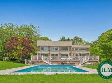 Foto 01 · Casa à venda em Southampton - NY