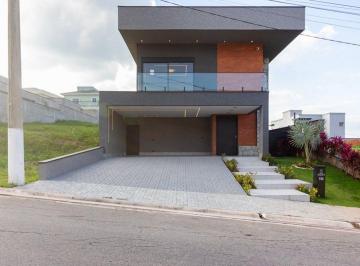 Casa de 4 quartos, Santana de Parnaíba · Casa com 4 quartos em Sítio do Rosário, 450 m² à venda em Santana de Parnaiba