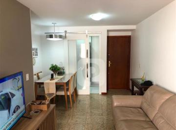 Apartamento · 75m² · 2 Quartos · 1 Vaga · Apartamento numa localização privilegiada, possui uma boa varanda com sol da manhã
