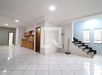 Casa · 300m² · 4 Quartos · 2 Vagas · Casa para Aluguel - Patrimônio, 4 Quartos, 300 m² - Uberlândia