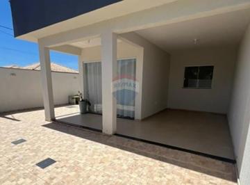 Casa · 475m² · 2 Quartos · 3 Vagas · Casa moderna com 2 quartos, suíte, piscina, quintal com espaço gourmet em Cabo Frio, 475m², mobiliad
