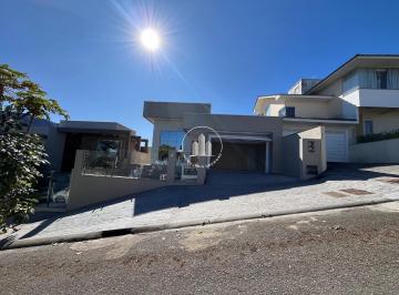 Casa · 174m² · 2 Quartos · 2 Vagas · Casa 2 Quartos com 1 Suíte e 174m² - Pedra Branca