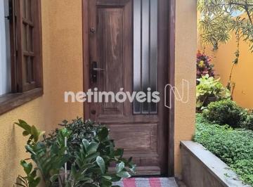 Casa · 172m² · 3 Quartos · 2 Vagas · Ótima casa geminada no Caiçara-Adelaide.