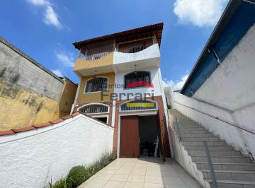 Casa · 148m² · 3 Quartos · 4 Vagas · Amplo Sobrado com 3 dormitórios (1 suíte), quintal, churrasqueira, piscina, terraço e 5 vagas.