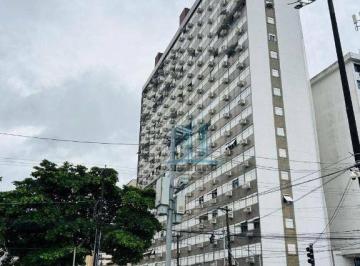 4ed25e9d870355e8a249d2ef1f52480abe0096e4 · Vende-se apartamento na avenida da praia da Pompéia, Santos-SP. Reformado em 2026