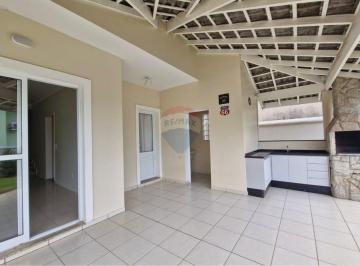 Casa · 205m² · 3 Quartos · 2 Vagas · Casa para alugar com 3 suítes em Condomínio - Vinhedo -SP