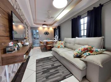 Casa · 250m² · 3 Quartos · 2 Vagas · Casa com 03 Suítes e Edícula Independente em Excelente Localização