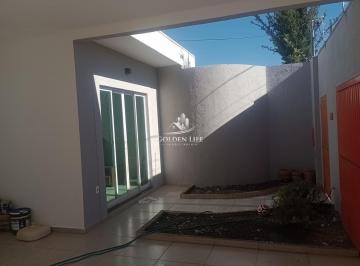 Casa · 130m² · 3 Quartos · 2 Vagas · Casa Residencial no Jardim América II
