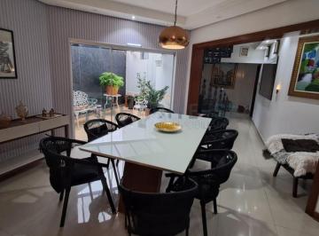 Foto 01 · Imperdível Residência à Venda em Franca-SP: 4 Quartos, 3 Suítes, 2 Salas, 1 lavabo, 2 Vagas, 195,43m