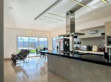 4544c910a492c3faad80c35189651948990ea33b · Sobrado com 3 suítes, área gourmet e quintal com piscina à venda, 332 m² por R$ 1.490.000 - Cravinho