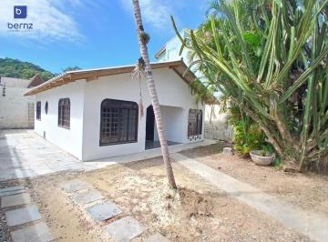 1528_iKU59641tfU21_152869c3e93fbdc83.jpg · Casa 3 Quartos com Suíte na Barra BC