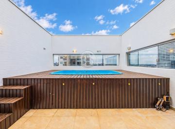 Piscina · Cobertura próxima ao Parque Barigui