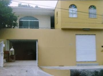 Casa de 4 quartos, Manaus · Vendo Casa com 4 dormitórios em Petropólis