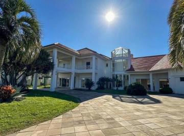 Casa · 718m² · 8 Quartos · 4 Vagas · Casa no Condomínio Green Village Golf Club