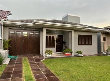 Casa · 160m² · 4 Quartos · 1 Vaga · Casa à venda em Mariluz próxima ao mar!