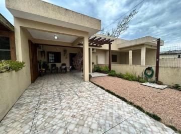 Casa · 70m² · 2 Quartos · 1 Vaga · Casa à venda em Mariluz – Excelente localização!