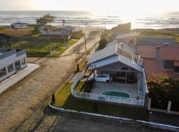 Casa · 140m² · 3 Quartos · 2 Vagas · Casa à venda na beira mar de Imbé