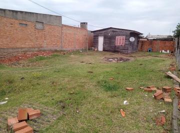 Casa · 70m² · 2 Quartos · 1 Vaga · Casa de madeira à venda em Imbé