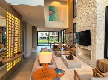 Casa · 260m² · 4 Quartos · 2 Vagas · 🏡 SOBRADO DE ALTO PADRÃO À VENDA | CONDOMÍNIO SUNSET | XANGRI-LÁ