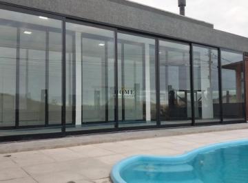 Casa · 212m² · 6 Quartos · 2 Vagas · Casa à venda beira mar de Rainha do Mar