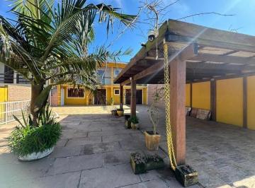 Casa · 200m² · 3 Quartos · 2 Vagas · Casa à venda próxima ao mar