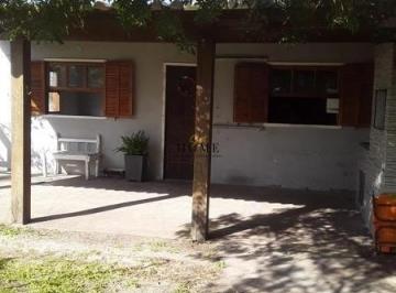 Casa · 100m² · 2 Quartos · 1 Vaga · Casa à venda em Imbé