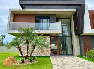 Casa · 214m² · 4 Quartos · 2 Vagas · CONDOMÍNIO SUNSET FRENTE NORTE MOBILIADO